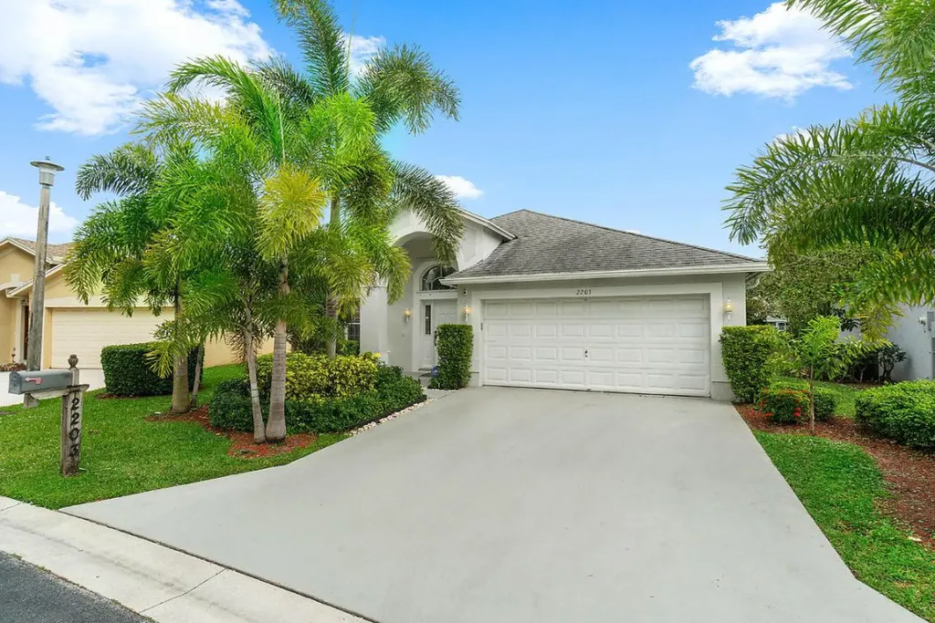 2203 Soundings Court Greenacres FL 33413