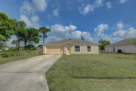 1173 SW Coleman Avenue Port St Lucie FL 34953