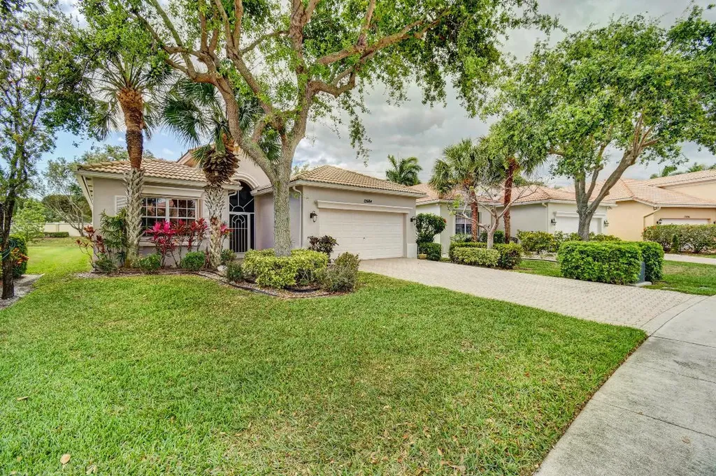 12684 Via Ravenna Boynton Beach FL 33436