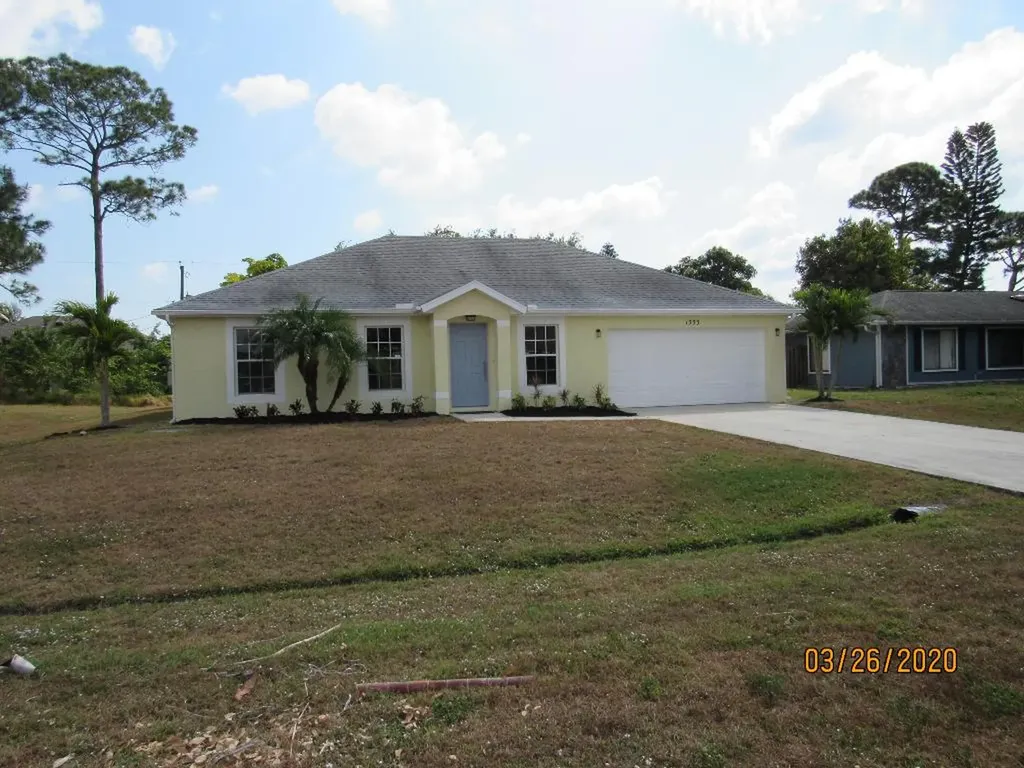 1333 SE Sandia Drive Port St Lucie FL 34983