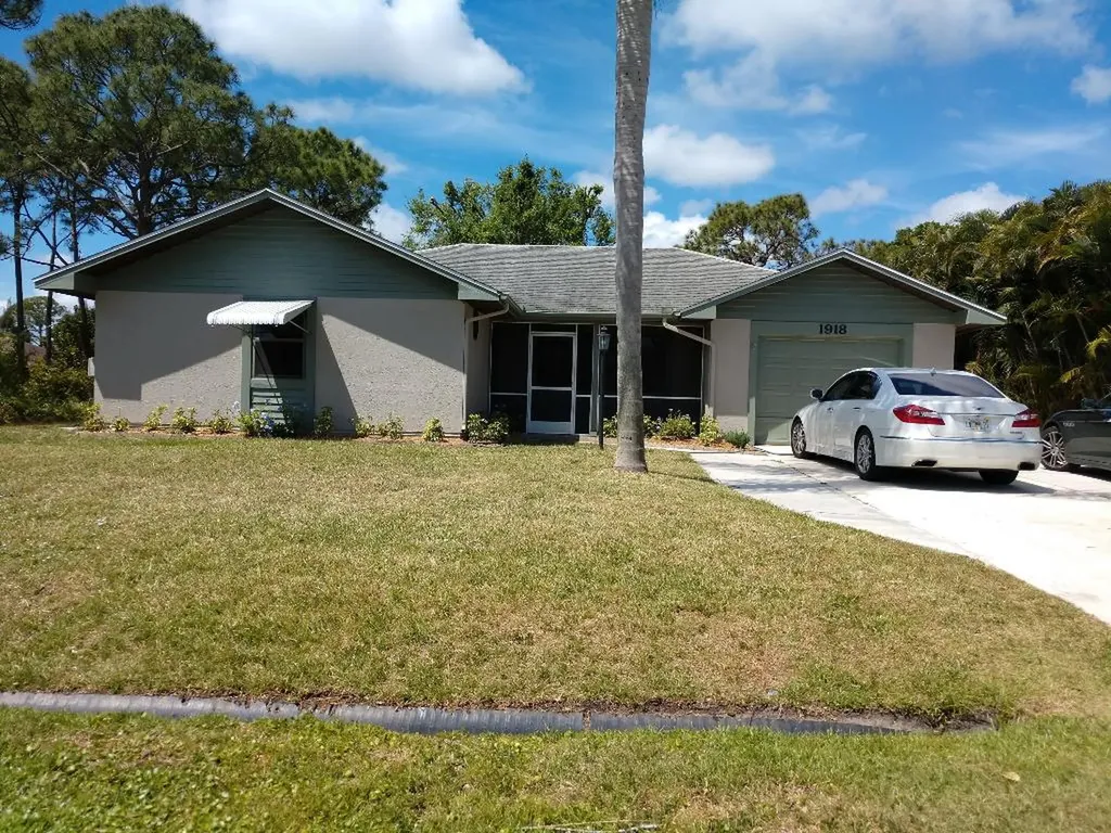 1918 SE Crystal Mist Street Port St Lucie FL 34983
