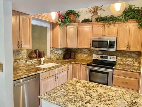 6642 Thornhill Court Boca Raton FL 33433