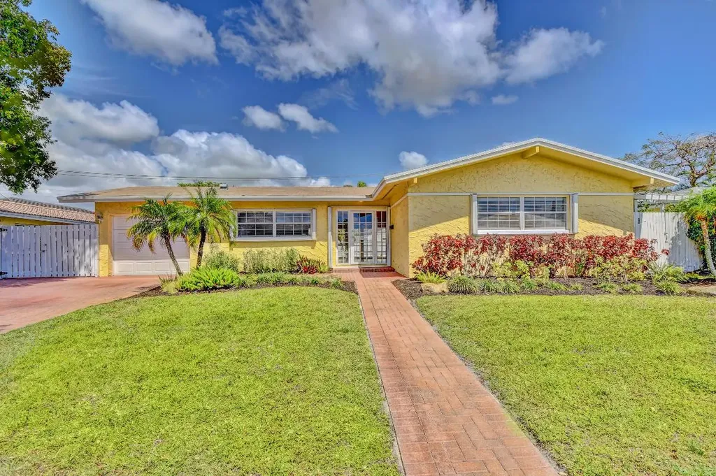 1385 SW 4th Street Boca Raton FL 33486