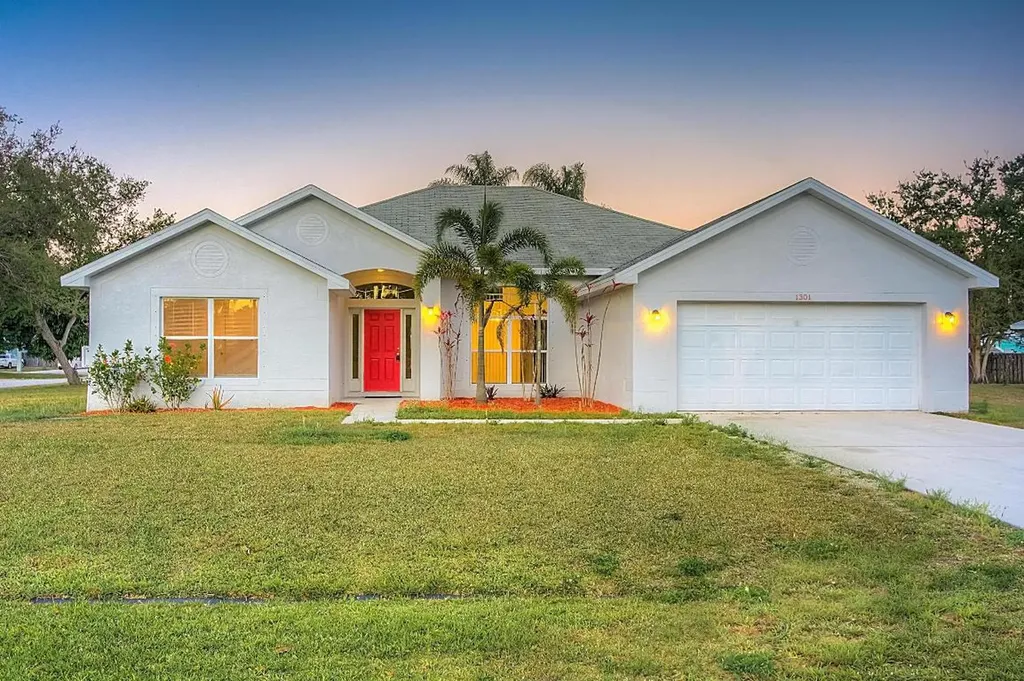 1301 SE Laconia Lane Port St Lucie FL 34983