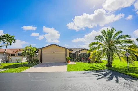 23 Fawlkland Circle Boynton Beach FL 33426