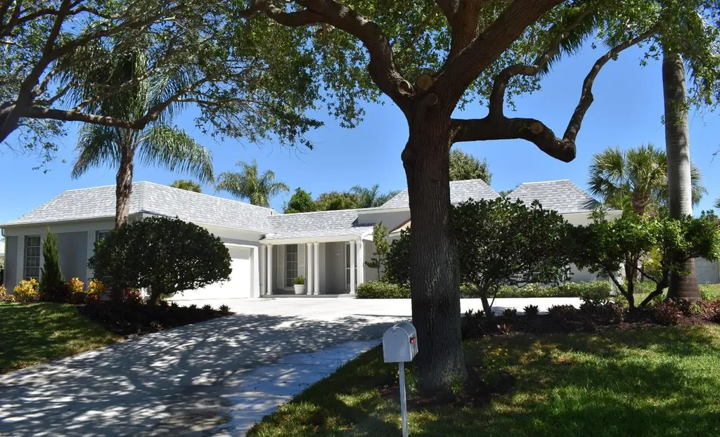 876 Norfolk Pine Lane Vero Beach FL 32963