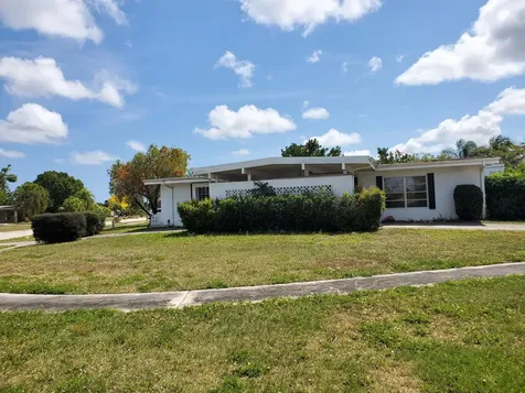 170 SE Calmoso Drive Port St Lucie FL 34983