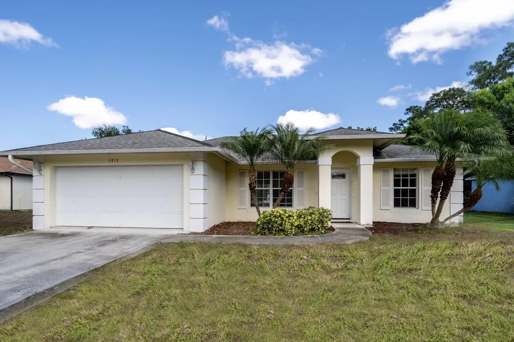 1913 SW Ember Street Port St Lucie FL 34953