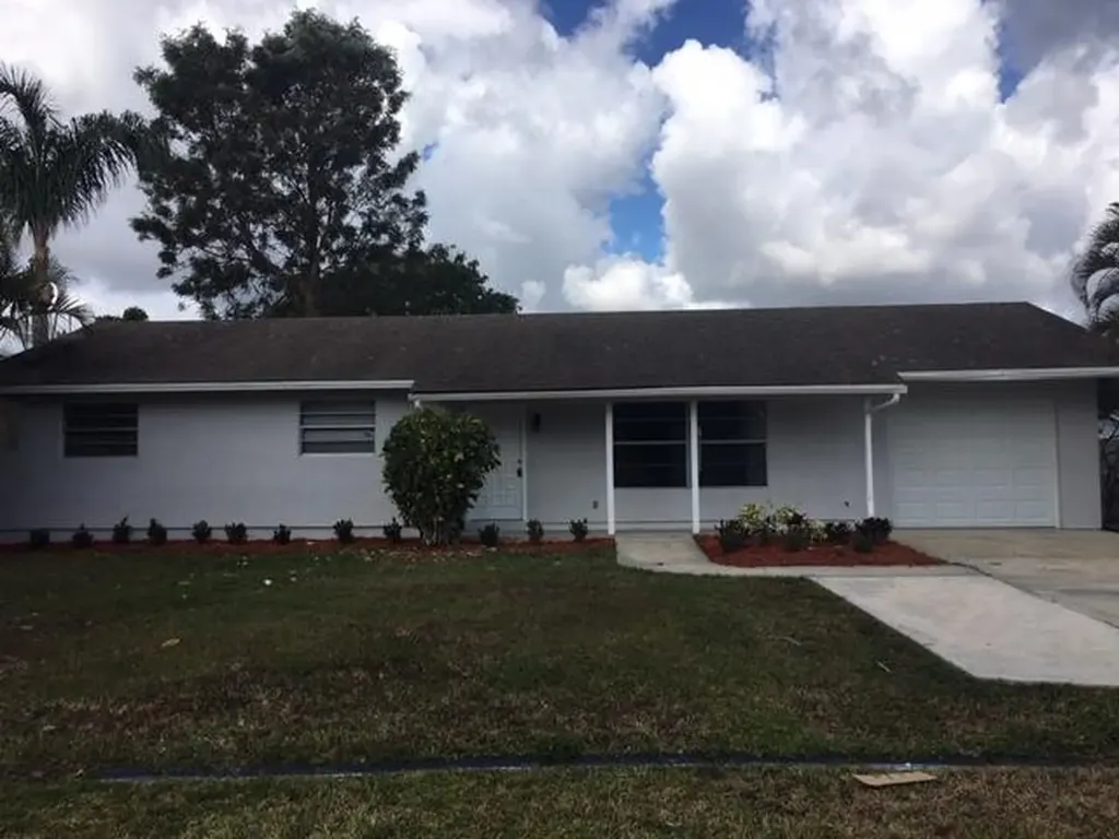 2356 SE Stonecrop Street Port St Lucie FL 34984