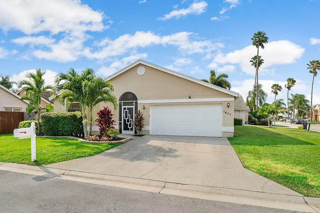 1471 Waterway Cove Drive Wellington FL 33414
