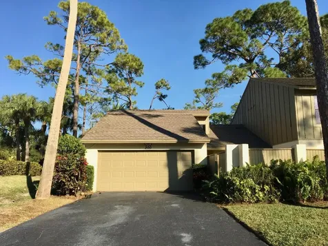 200 Wood Dale Drive Wellington FL 33414