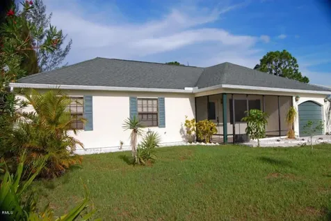 1525 SE Belcrest Street Port St Lucie FL 34952