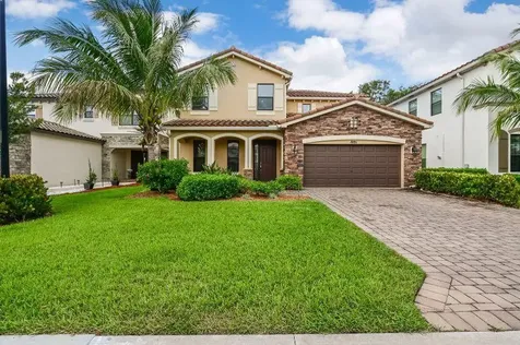 8881 Willow Cove Lane Lake Worth FL 33467