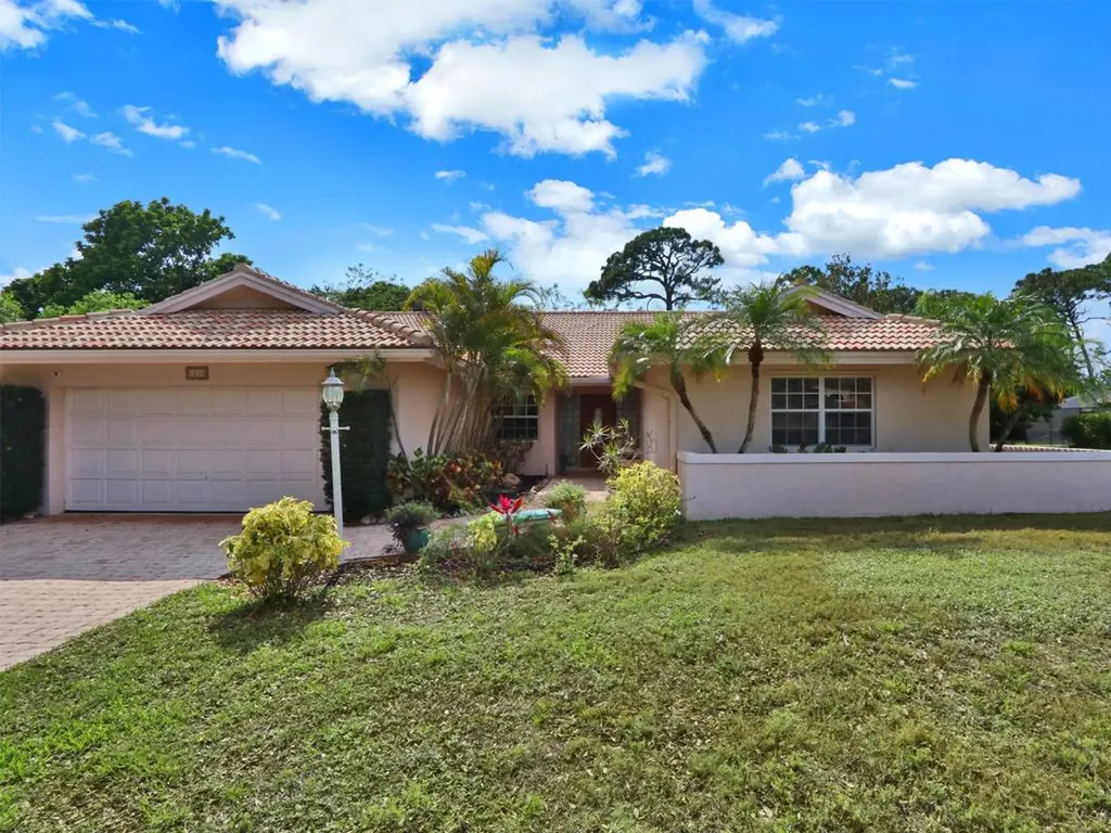 6450 Woodlake Road Jupiter FL 33458