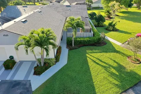 1525 Pheasant Walk Fort Pierce FL 34950