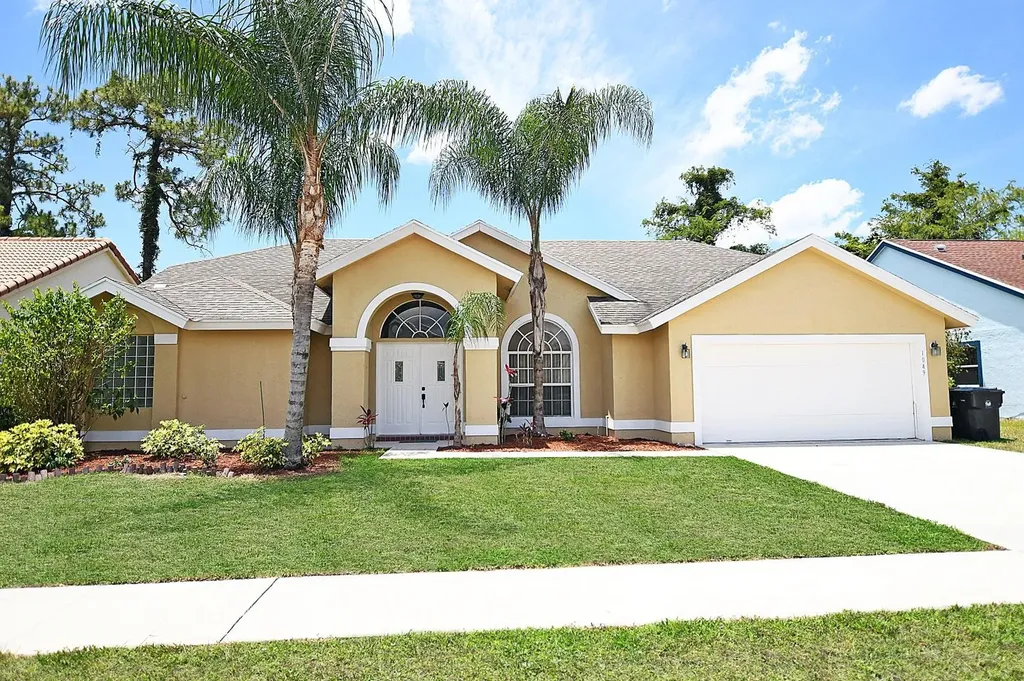 1049 Sweet Briar Place Wellington FL 33414