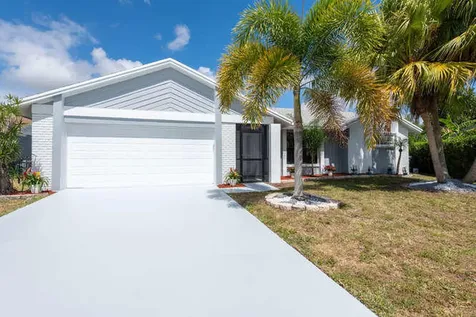 6372 Bengal Circle Boynton Beach FL 33437