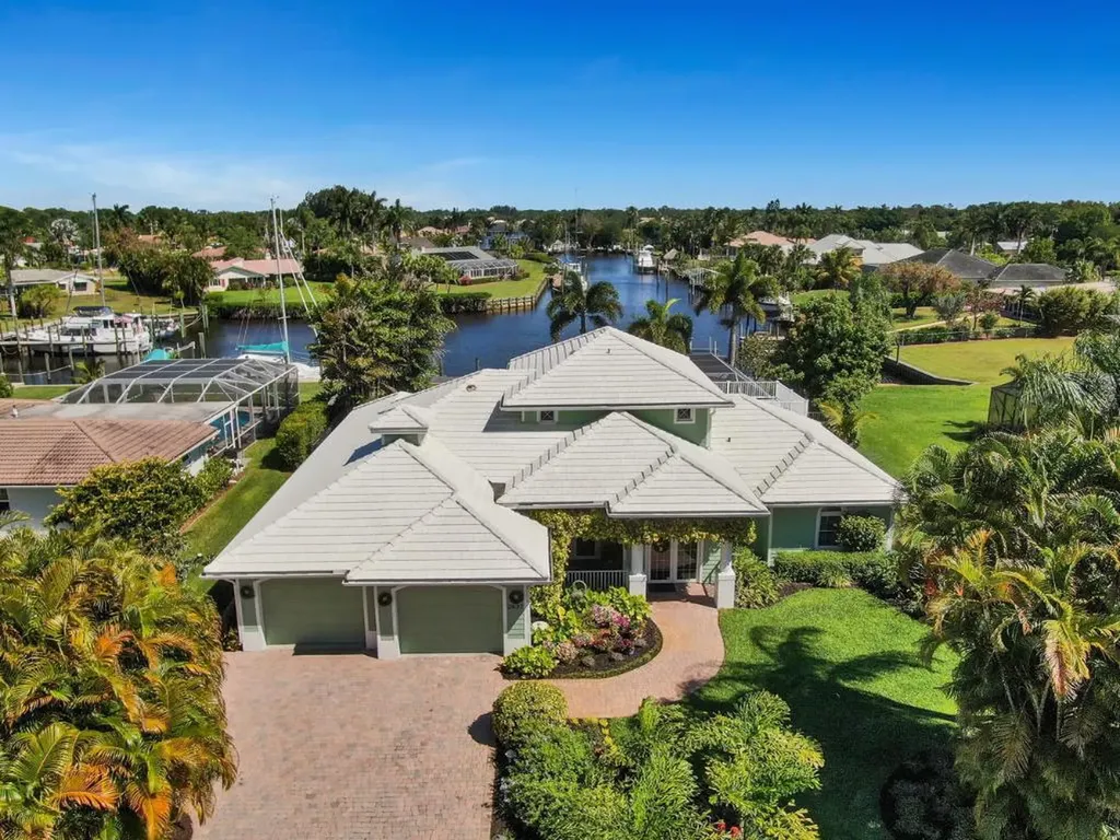 2637 NW South Shore Road Stuart FL 34994