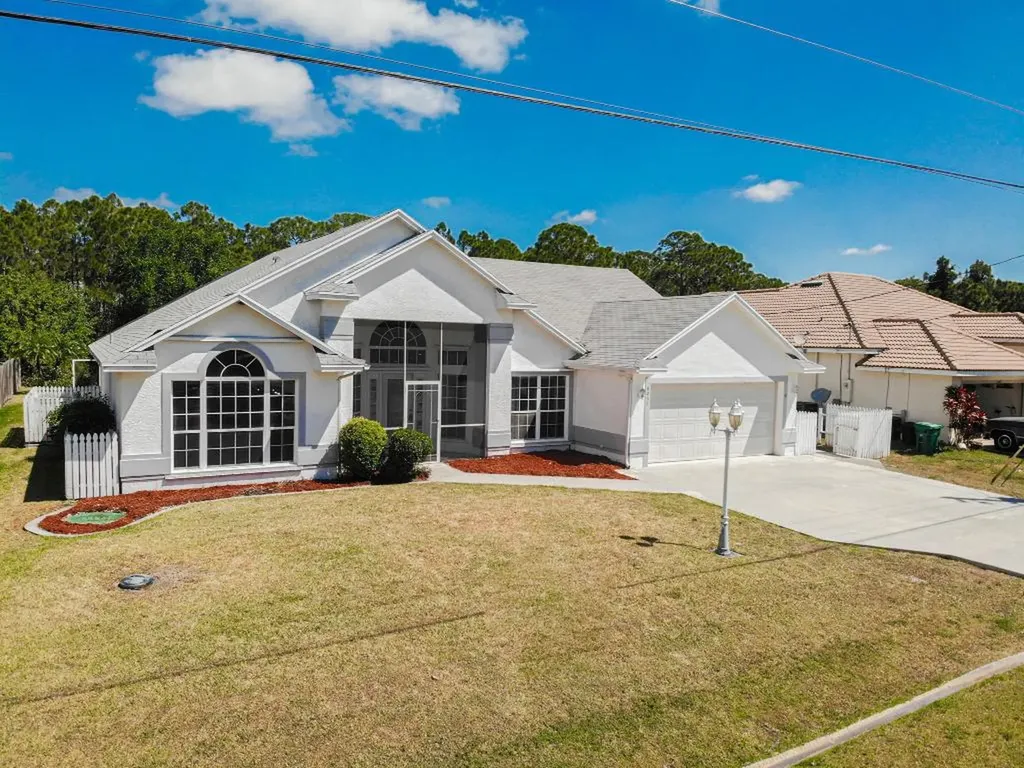 6057 NW Wesley Road Port St Lucie FL 34986