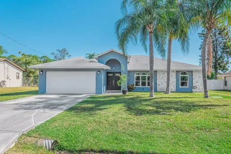 2357 SE Seamist Street Port St Lucie FL 34952