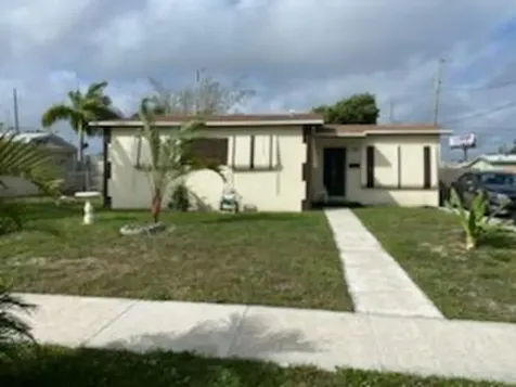 2681 NW 2nd Street Boynton Beach FL 33435