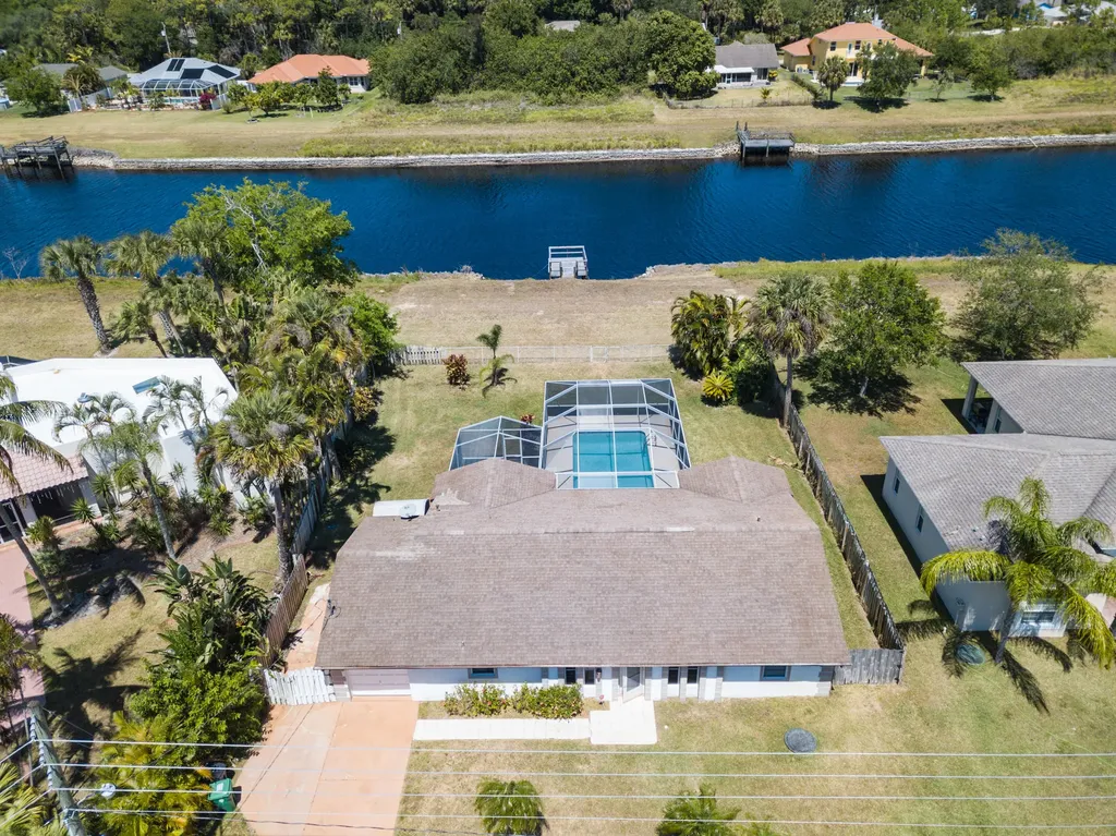 1673 SW Abingdon Avenue Port St Lucie FL 34953