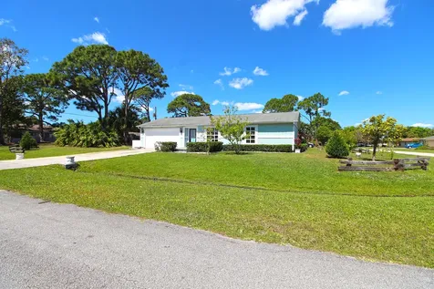 2631 SE Osage Avenue Port St Lucie FL 34952