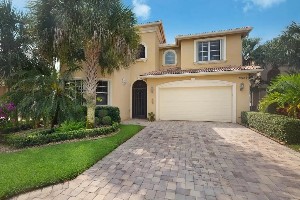 10259 Isle Wynd Court Boynton Beach FL 33437