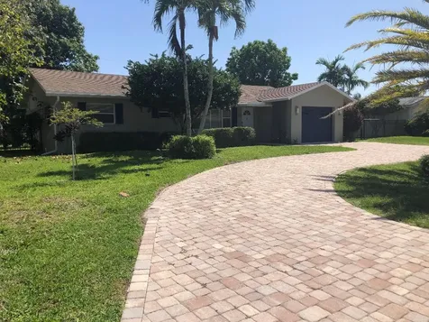 2020 N Conference Drive Boca Raton FL 33486