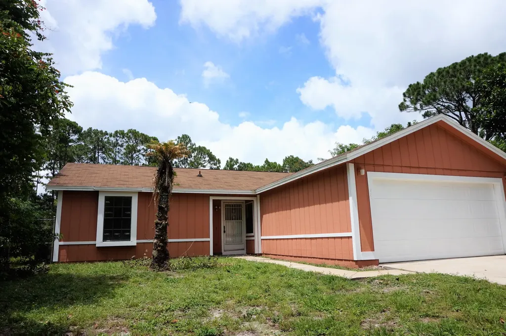 1085 Salina Street SE Palm Bay FL 32909