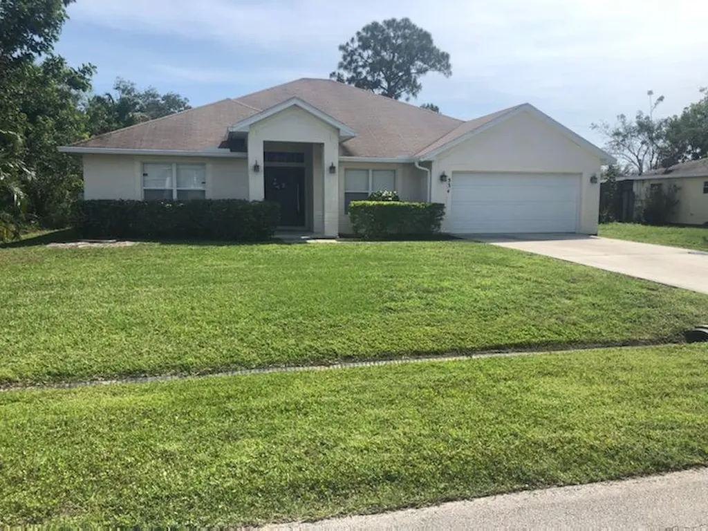 534 NW Riverside Drive Port St Lucie FL 34983