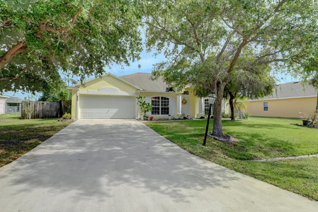 450 SW Kaabe Avenue Port St Lucie FL 34953