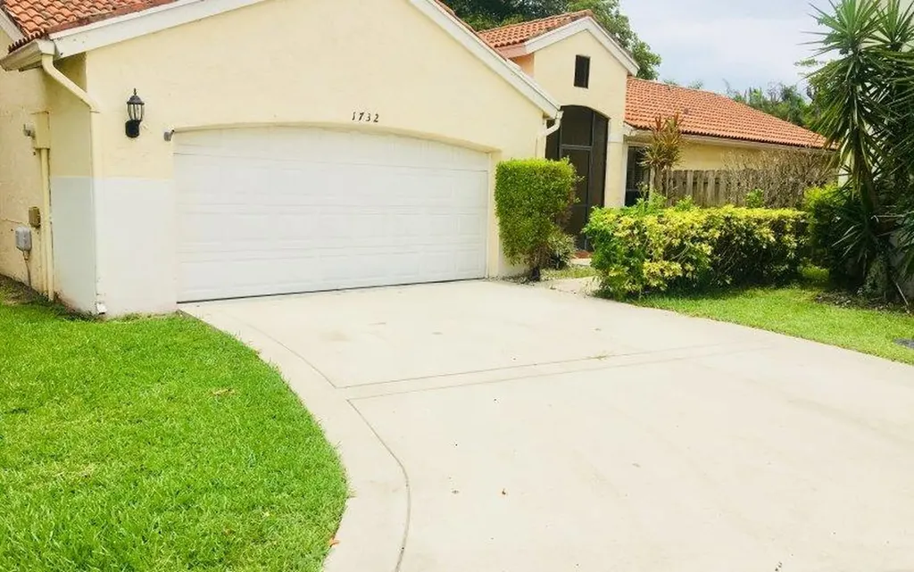 1732 Shoreside Circle Wellington FL 33414