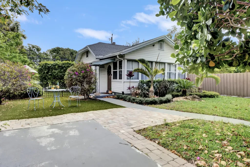 616 N Ocean Breeze Lake Worth Beach FL 33460