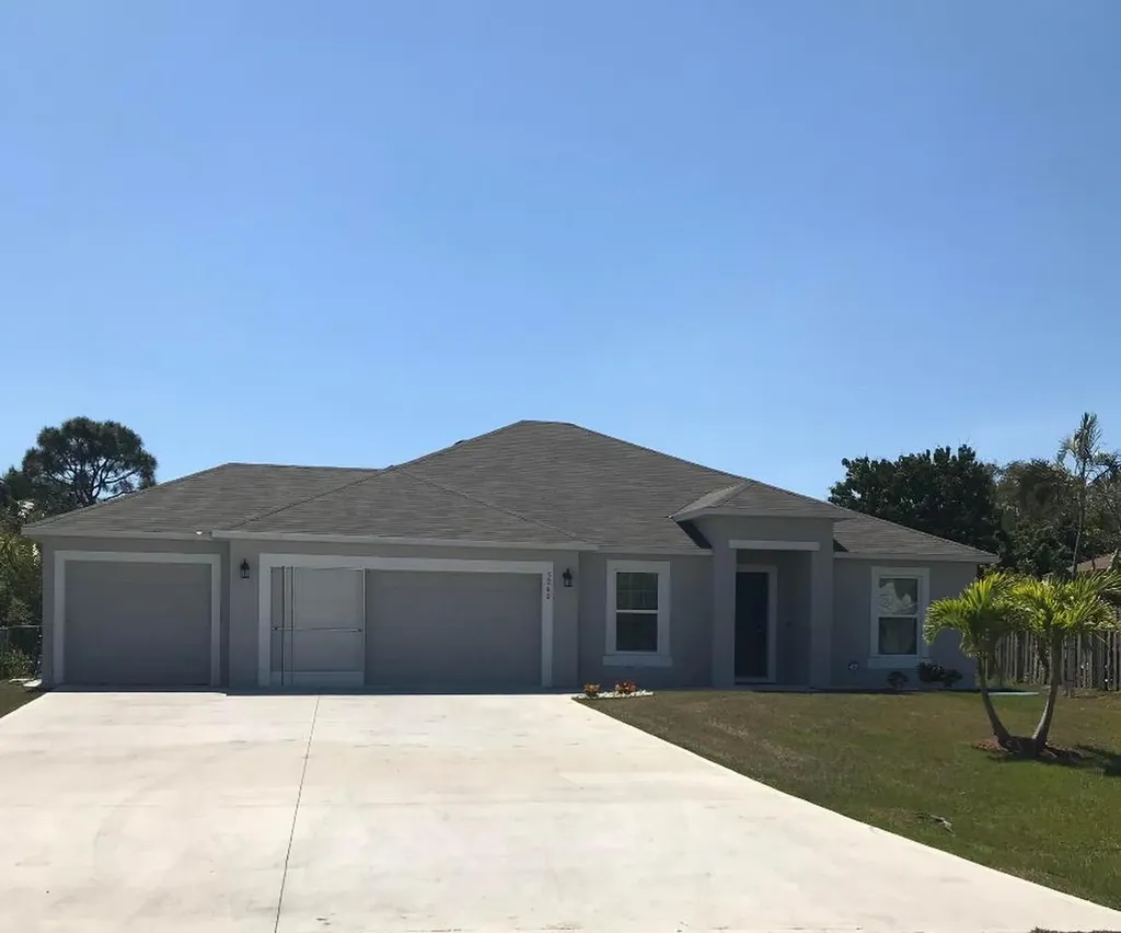 5260 NW Mayfield Lane Port St Lucie FL 34983