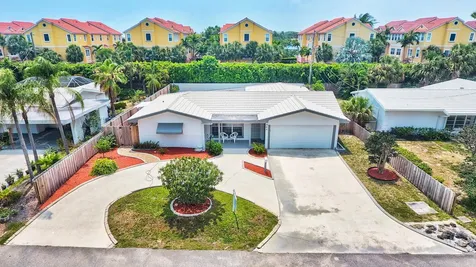 644 Las Palmas Park Boynton Beach FL 33435