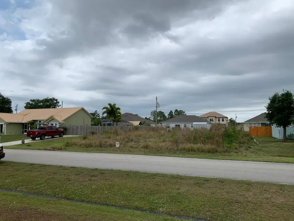 1619 SW Cordova Street Port St Lucie FL 34987
