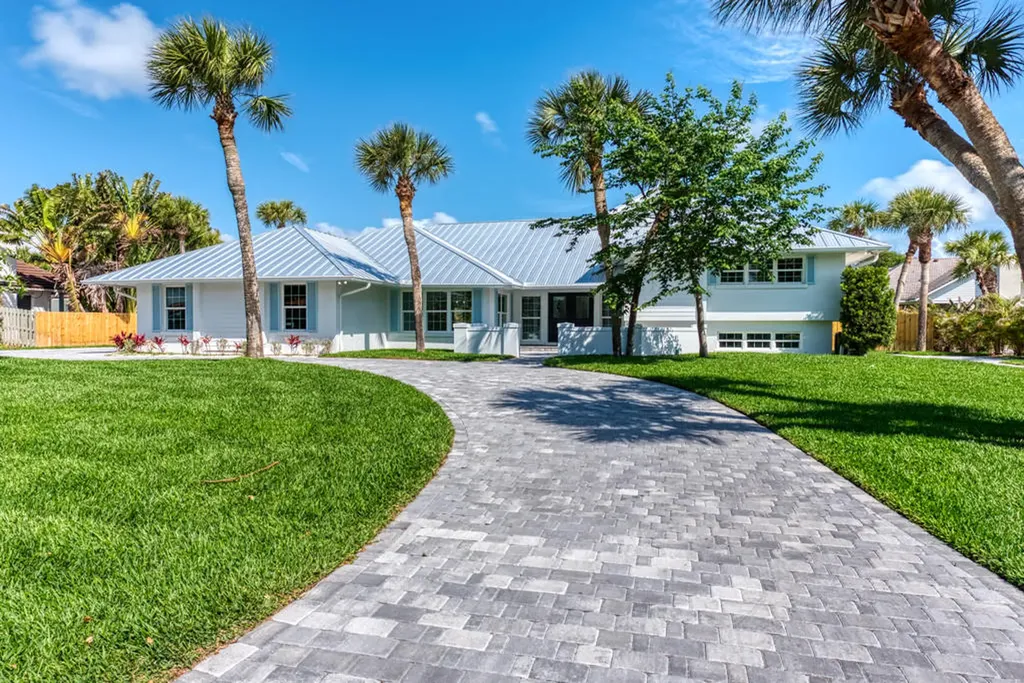 2140 Sanford Court Vero Beach FL 32963