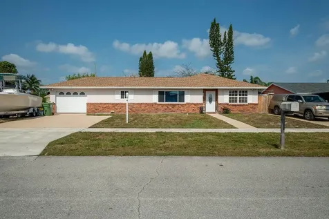121 Yucatan Drive Palm Springs FL 33461