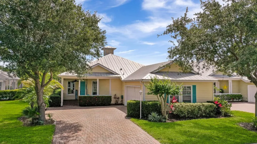433 NE Canoe Park Circle Port St Lucie FL 34983