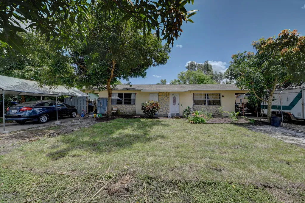 2674 SE Indian Street Stuart FL 34997