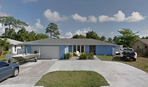 863 SE Carnival Avenue Port St Lucie FL 34983
