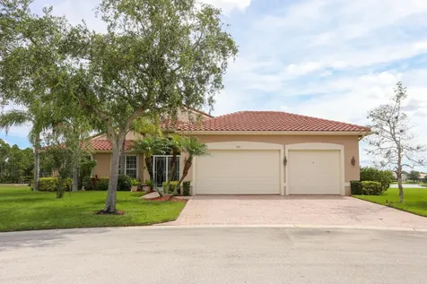 310 NW Bayside Court Port St Lucie FL 34986