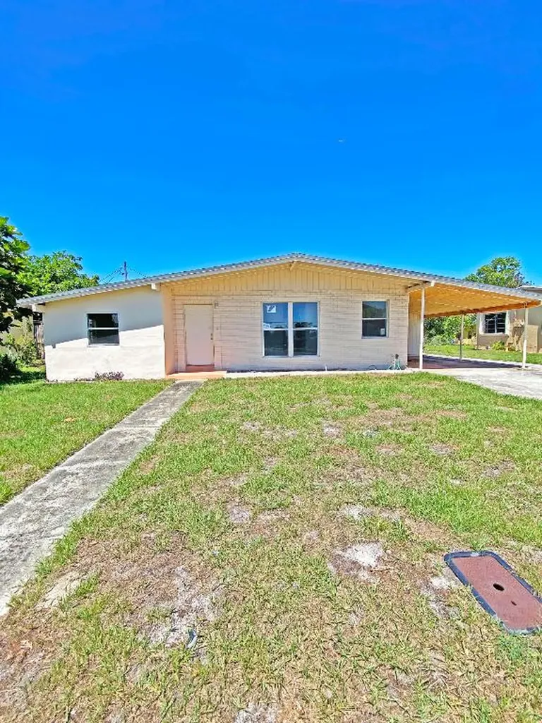 1411 NW 1st Court Boynton Beach FL 33435