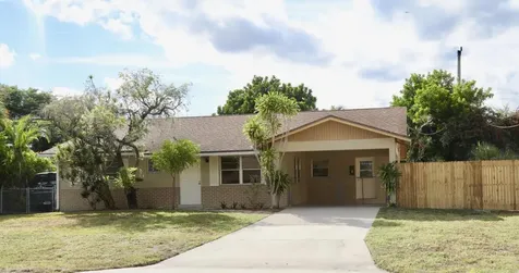6831 Eastview Drive Lake Worth FL 33462