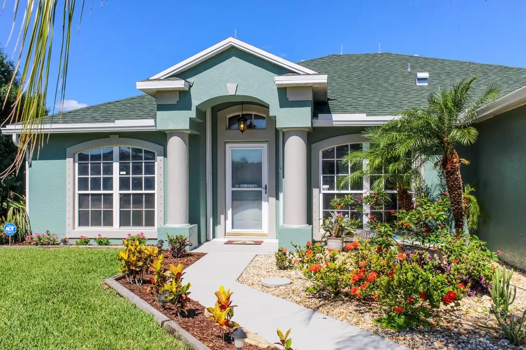 2122 SW Madruga Street Port St Lucie FL 34953