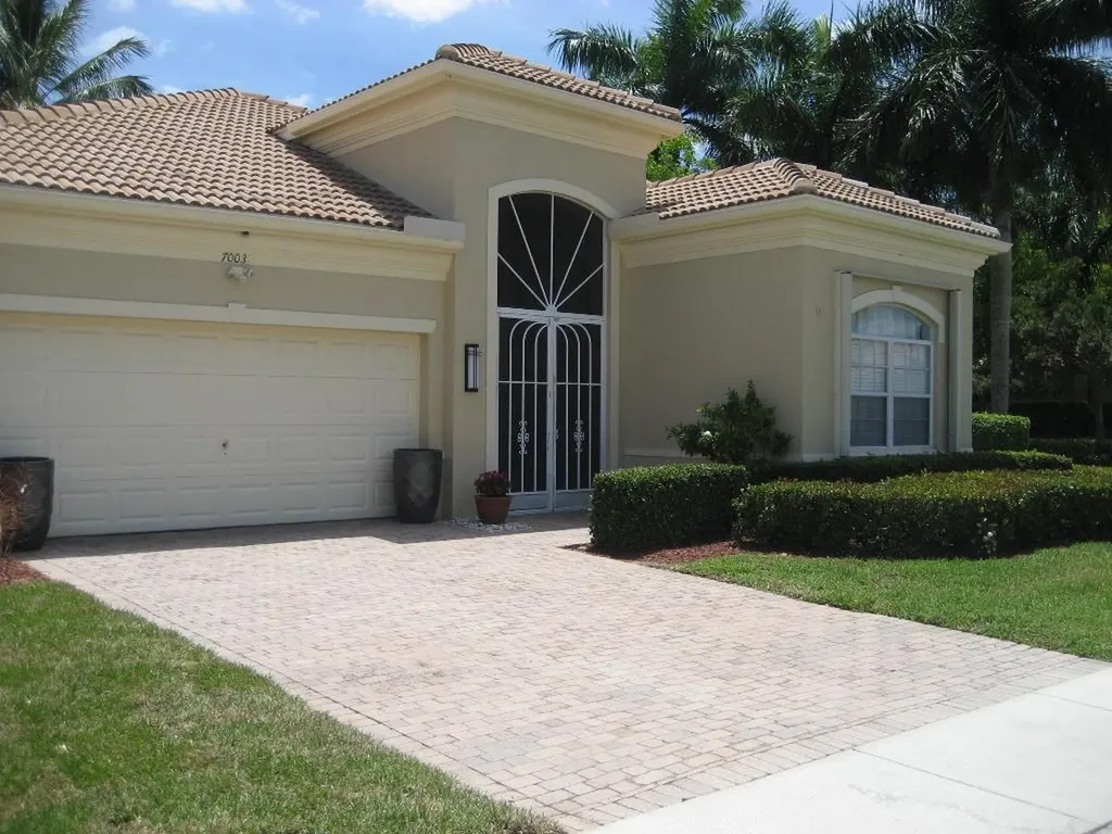 7003 Demedici Circle Delray Beach FL 33446