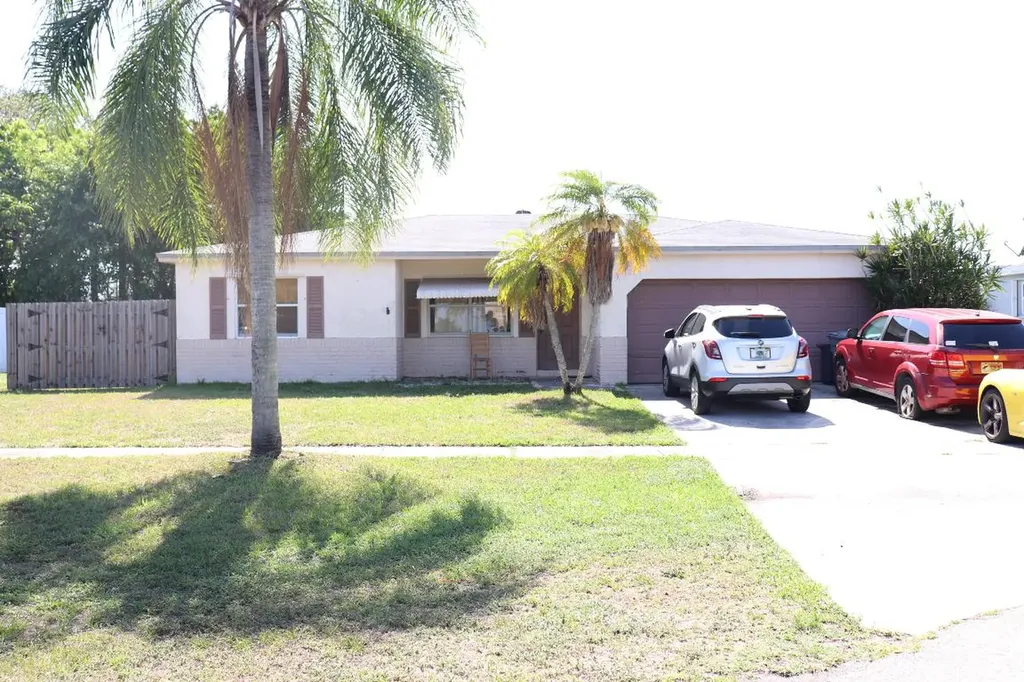 10985 Christopher Avenue Boca Raton FL 33428