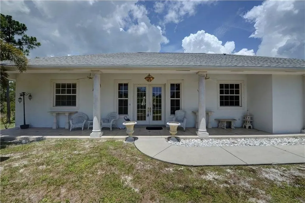 2319 Dyer Road Port St Lucie FL 34952