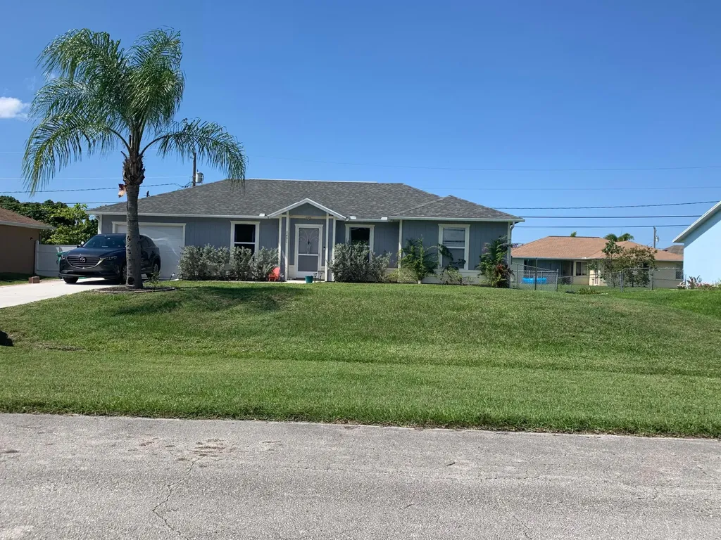 5491 NW Evanston Avenue Port St Lucie FL 34983